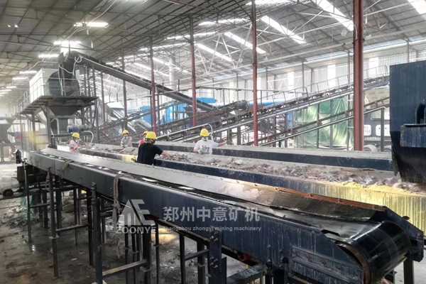 廣州建筑垃圾再生利用項目 中意建筑垃圾破碎篩分生產(chǎn)線配置